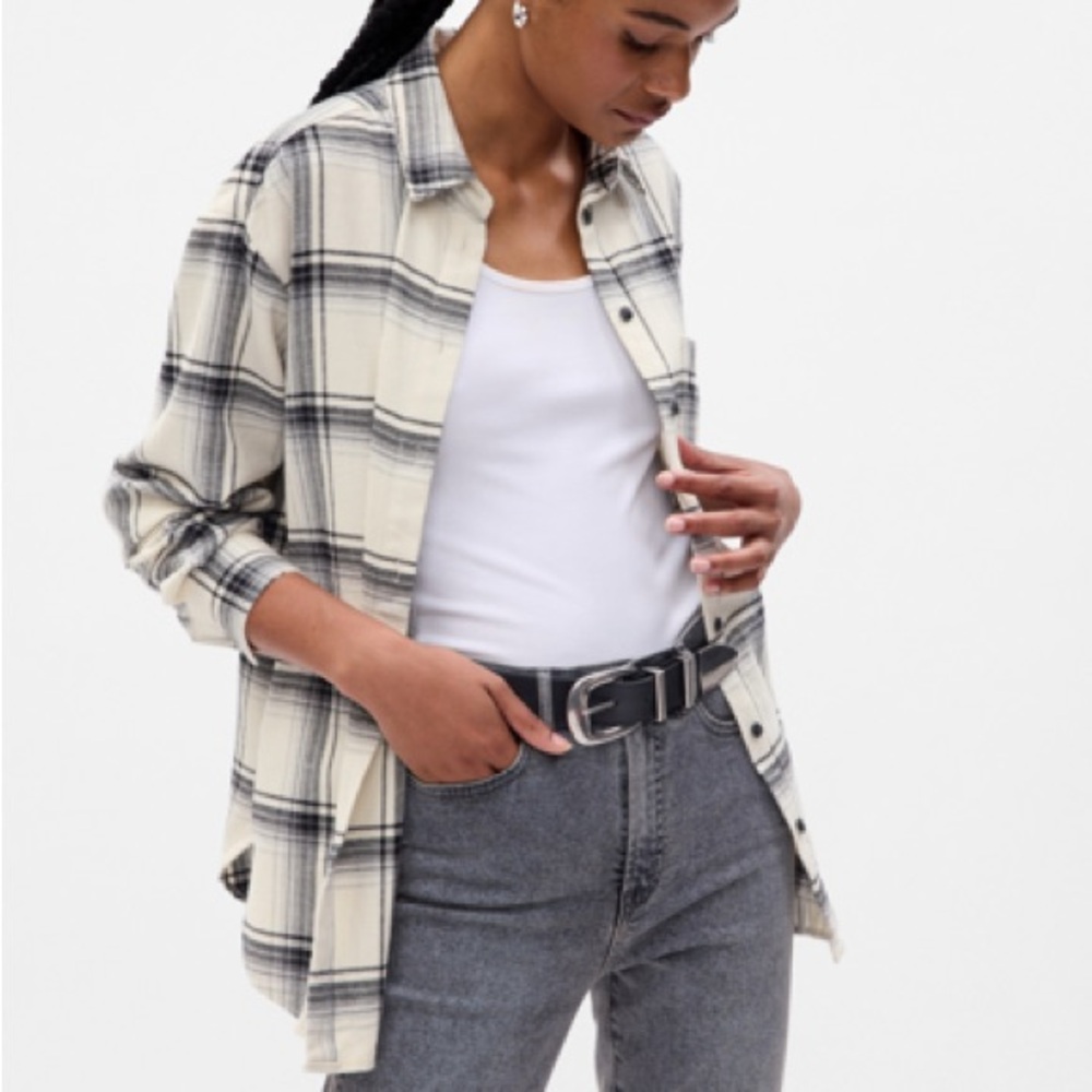 GAP • The Big Shirt Flannel Long Sleeve Top